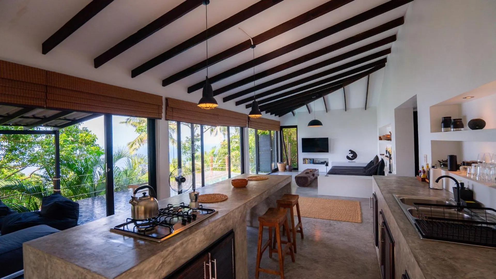 Lunar Villas Koh Tao - Luxury Private Pool Villas