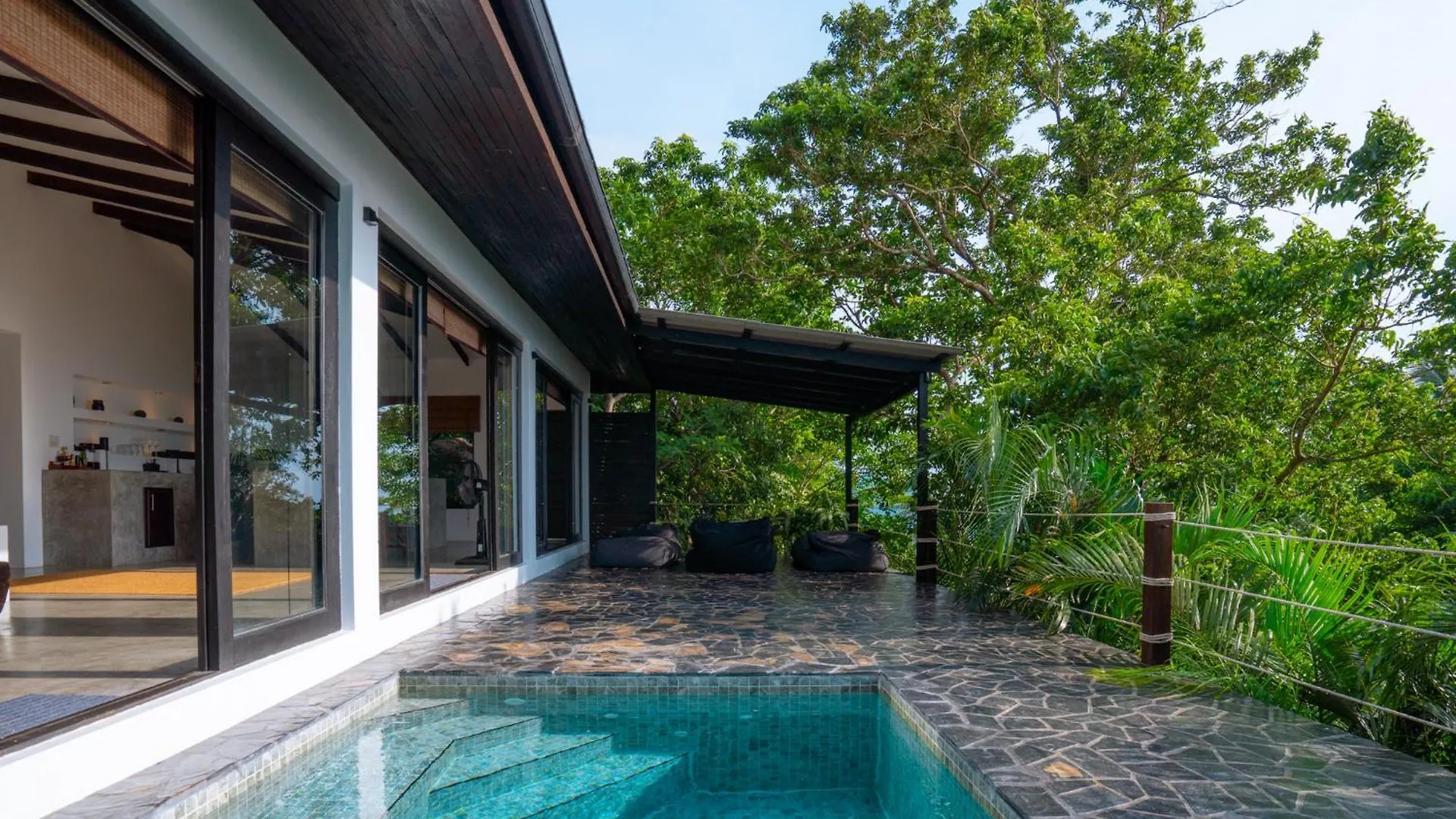 Lunar Villas Koh Tao - Luxury Private Pool Villas