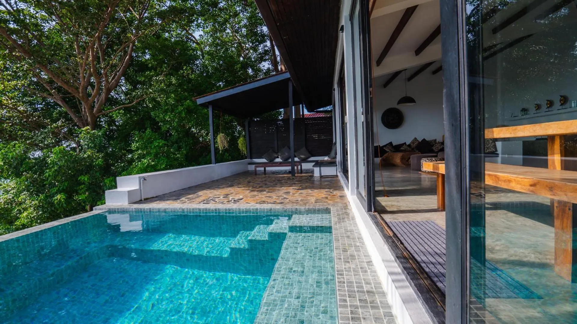 Lunar Villas Koh Tao - Luxury Private Pool Villas